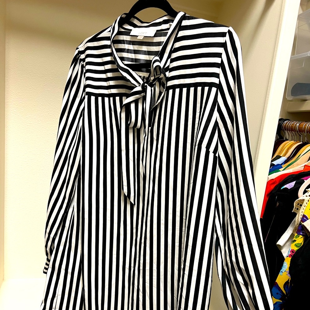 Black and white striped dress, never worn, size L.